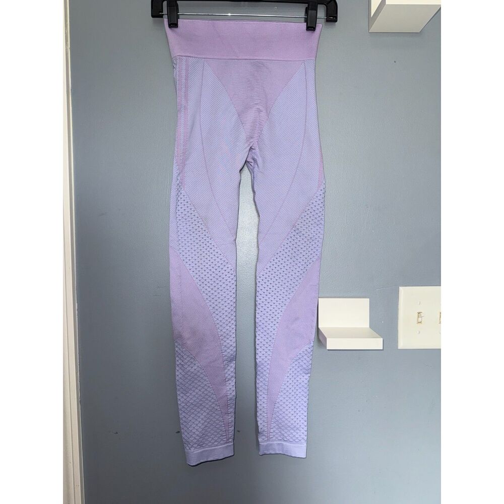 Adidas · Ivy Park Lilac & Pink Knit Seamless Leggings | Size Small | Activewear